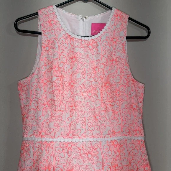 Lilly Pulitzer Ellen Embroidered Lasercut Dress Size 2 - Picture 9 of 15